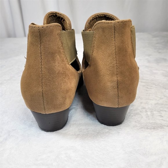 Cape Robbin Khaki Slip On Western Cut Out Side Bootie Boot - Picture 6 of 7